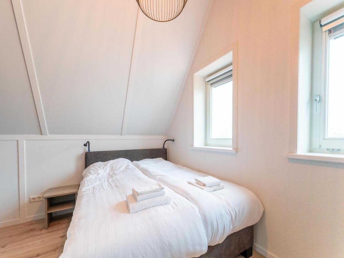 Modern Holiday Home By The Sea With Sauna Scherpenisse Zewnętrze zdjęcie