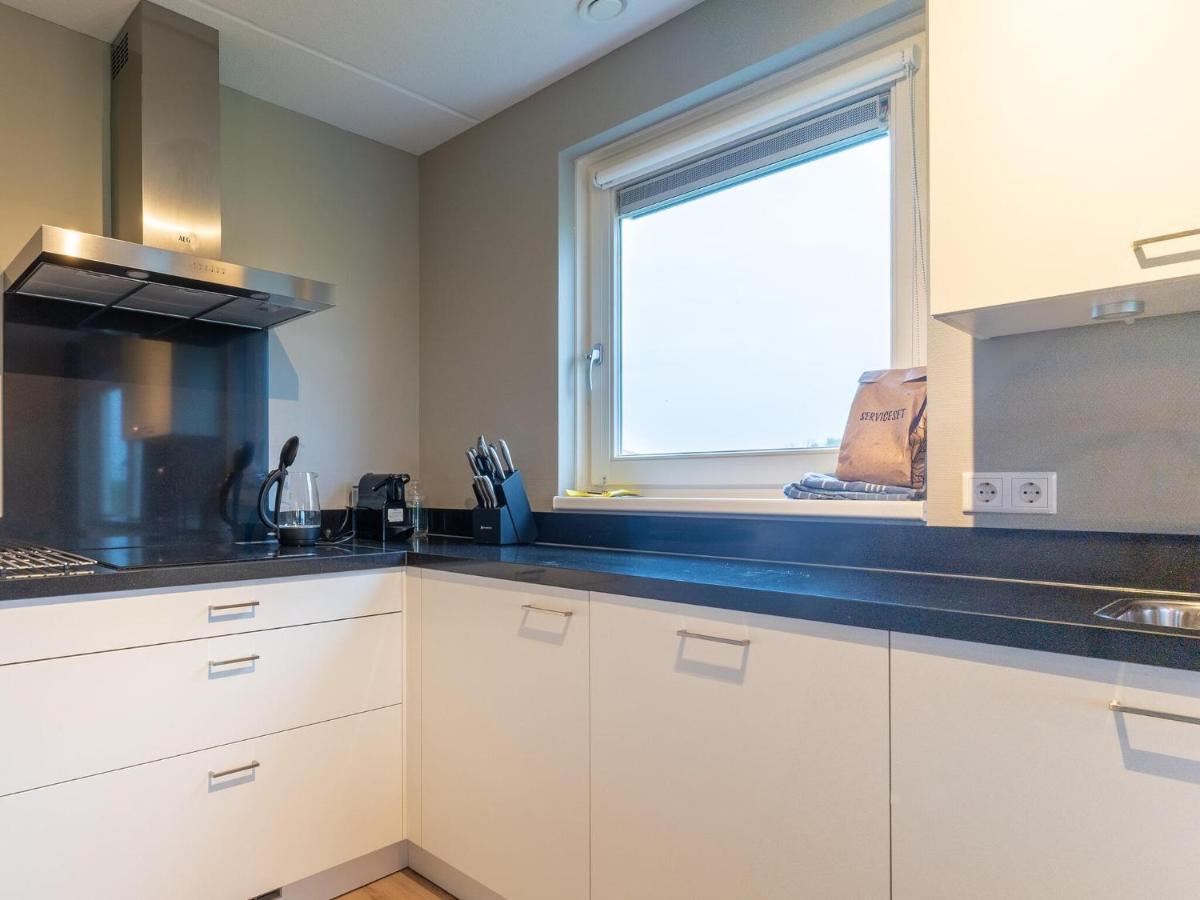 Modern Holiday Home By The Sea With Sauna Scherpenisse Zewnętrze zdjęcie